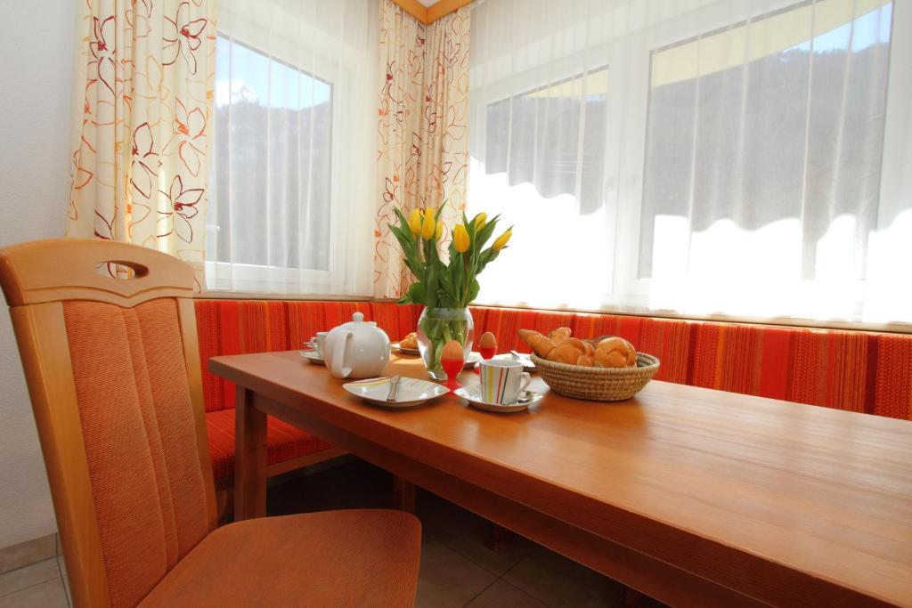 Adlerhof Lägenhet Sankt Leonhard im Pitztal Rum bild